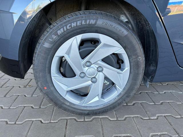Hyundai i20 Comfort 1.0 T-GDi 7DCT / Navi Tempomat Sitz + Lenkradheizung PDC Hinten mit Kamera 
