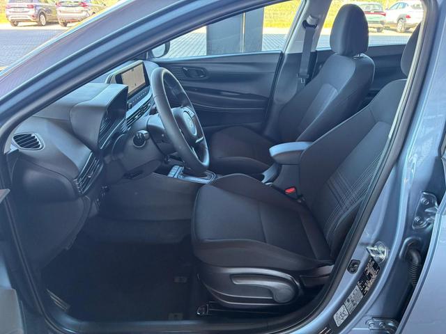 Hyundai BAYON 1.0 T-GDI DCT / Tempomat Navi R&uuml;ckfahrkamera Alu 16" 