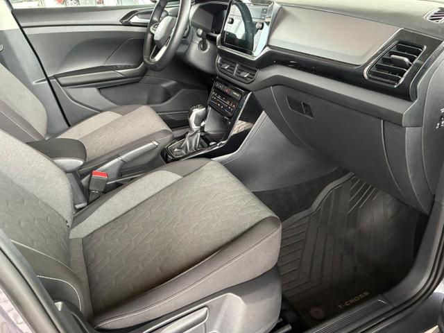Volkswagen T-Cross Life 1.0 TSI DSG / Matrix-LED ACC Kamera Shz vorne Apple Carplay Alu 17'' Winterreifen 