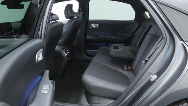 Hyundai IONIQ 6 Prime 77kWh / Head-Up 360&deg; Kam 4x Shz ACC Heckklappe elekt. Alu 20" 