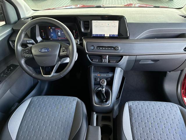 Ford Tourneo Courier Titanium 1,0 Ecoboost / PDC V.&H. m. Kamera Sitz Hz V. Alu 16" AHK fest 