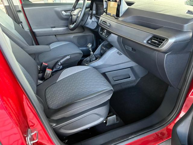 Ford Tourneo Courier Titanium 1,0 Ecoboost / PDC V.&H. m. Kamera Sitz Hz V. Alu 16" AHK fest 