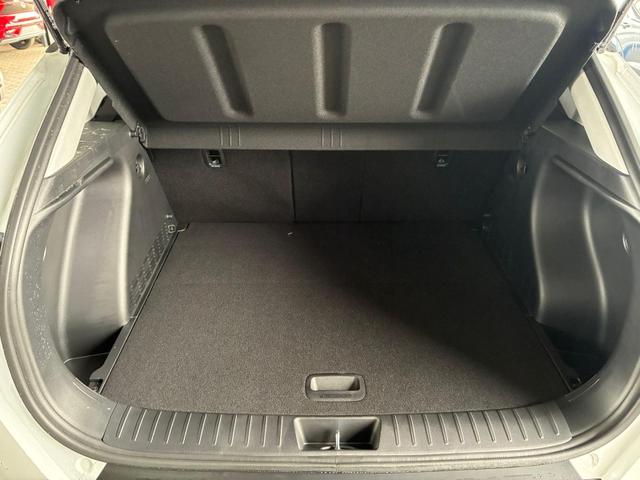 Hyundai KONA Comfort Plus 1.6 T-GDI DCT 2WD / Navi ACC Keyless 360&deg; Kam./ Sitz + Lenkradheiz. LED Alu 18" 