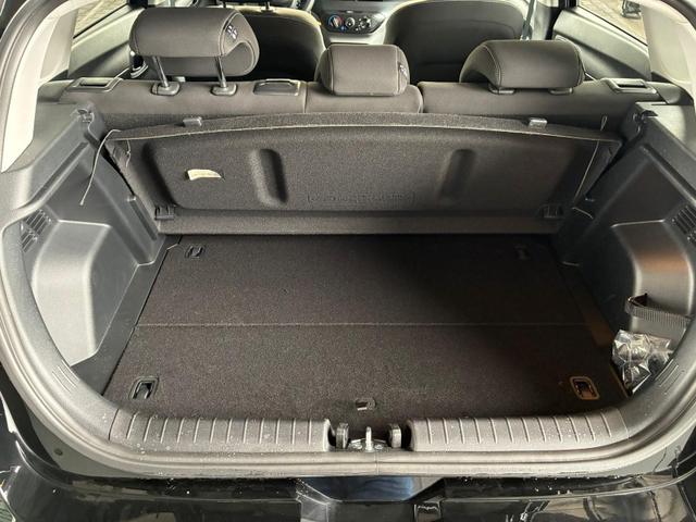 Hyundai i20 Pure 1.2 MPI / Navi PDC Hinten + Kamera Abgedunkelte Scheiben Tempomat Alu 16" 