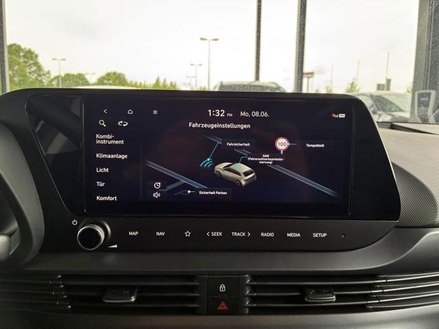Hyundai i20 Pure 1.2 MPI / Navi PDC Hinten + Kamera Abgedunkelte Scheiben Tempomat Alu 16" 
