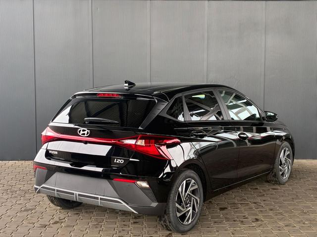 Hyundai i20 Pure 1.2 MPI / Navi PDC Hinten + Kamera Abgedunkelte Scheiben Tempomat Alu 16" 