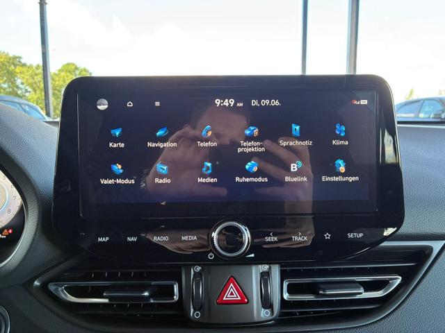 Hyundai i30 Kombi Comfort Plus 1.0 TGDI / Navi Sitz & Lenkr.Heiz. Keyless LED Alu17 