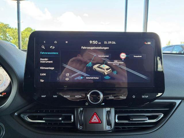 Hyundai i30 Kombi Comfort Plus 1.0 TGDI / Navi Sitz & Lenkr.Heiz. Keyless LED Alu17 
