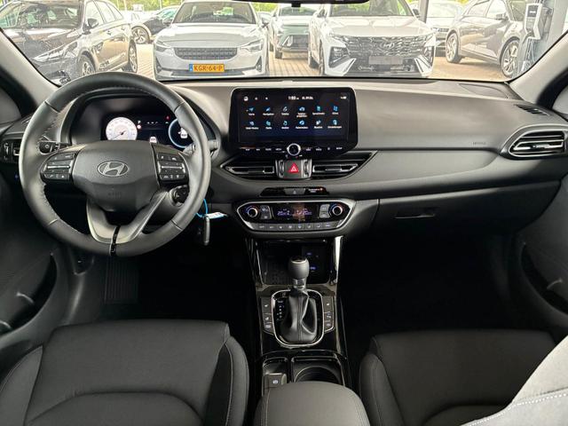 Hyundai i30 Comfort Plus 1.0 TGDI DCT / Navi ACC LED Sitz & Lenkr.Heiz PDC V&H.m.Kamera Alu 17 