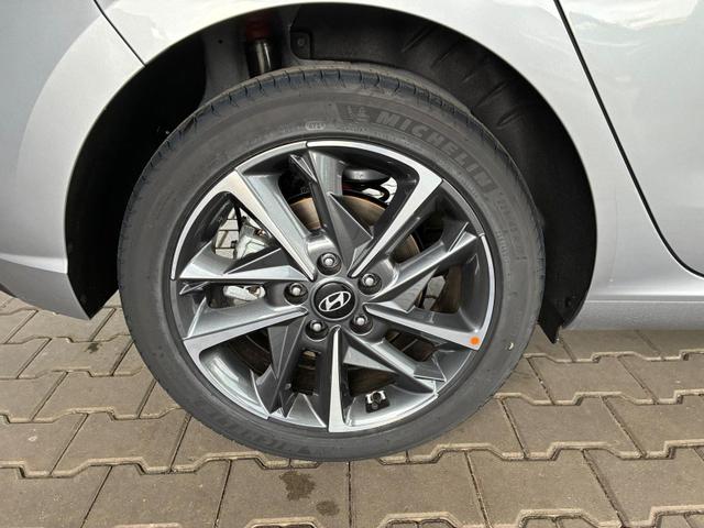 Hyundai i30 Comfort Plus 1.0 TGDI DCT / Navi ACC LED Sitz & Lenkr.Heiz PDC V&H.m.Kamera Alu 17 