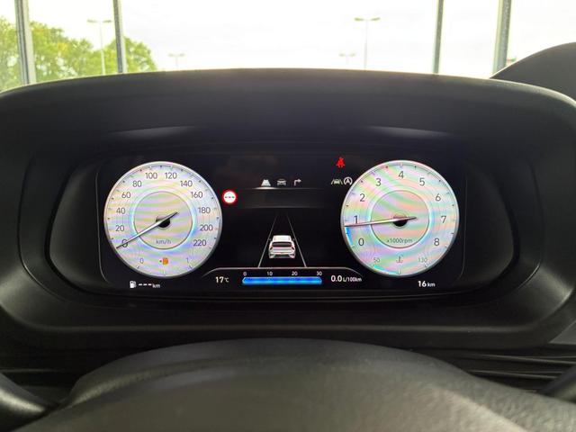 Hyundai BAYON Comfort Plus 1.2 MPI / Navi PDC m. Kamera Klimaautom./ LED Sitz & Lenkr.Heiz/ Alu16 