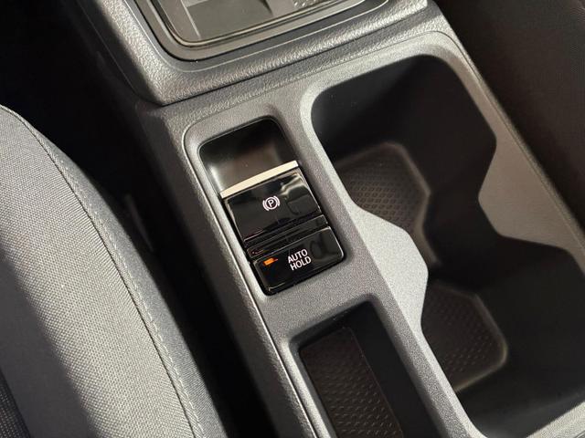 Volkswagen Caddy Maxi eHybrid 150 PS Plug-in-Hybrid Life 1.5 PHEV 7 Sitze DSG 