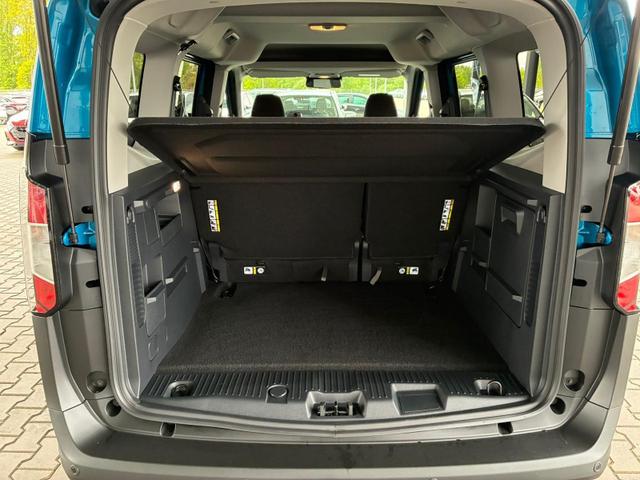 Ford Tourneo Courier Titanium 1.0 Ecoboost / PDC V&H +Kamera Shz vo AHK fest Alu 16" 