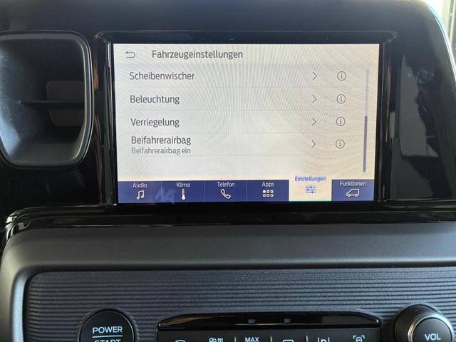 Ford Tourneo Courier Titanium 1.0 Ecoboost / PDC V&H +Kamera Shz vo AHK fest Alu 16" 
