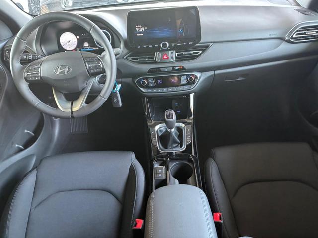 Hyundai i30 Comfort Plus 1.0 T-GDI Navi / PDC V+H mit Kamera Shz Vorne LED Alu 17'' 