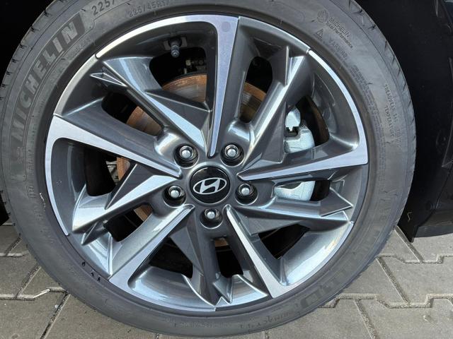 Hyundai i30 Comfort Plus 1.0 T-GDI Navi / PDC V+H mit Kamera Shz Vorne LED Alu 17'' 