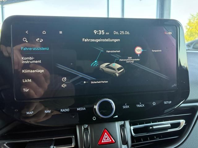 Hyundai i30 Comfort Plus 1.0 T-GDI Navi / PDC V+H mit Kamera Shz Vorne LED Alu 17'' 