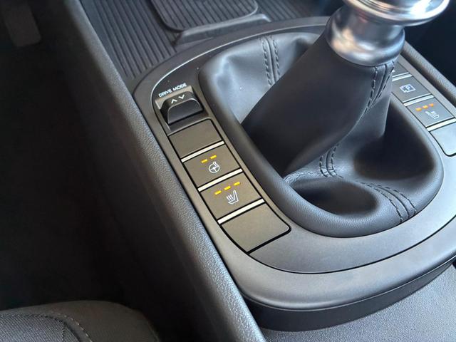 Hyundai KONA Comfort Plus 1.0 T-GDI 2WD / Navi Keyless 360&deg; Kam./ Sitz + Lenkradheiz. LED Alu 18" 