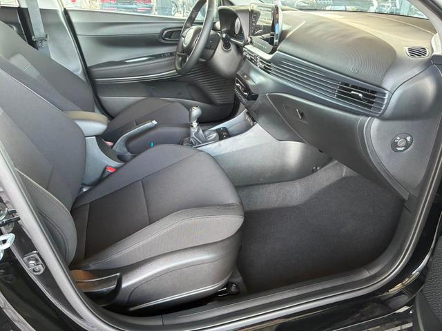 Hyundai BAYON Comfort Plus 1.2 MPI / Sitz + Lenkradheizung PDC V&H Kamera LED Tempomat Keyless Alu 16" 