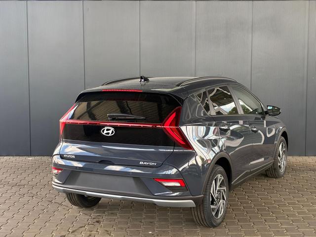 Hyundai BAYON Comfort Plus 1.2 MPI / Sitz + Lenkradheizung PDC V&H Kamera LED Tempomat Keyless Alu 16" 