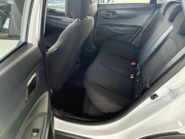 Hyundai BAYON Comfort Plus 1.2 MPI / Navi PDC m. Kamera Klimaautom./ LED Sitz & Lenkr.Heiz/ Alu16 