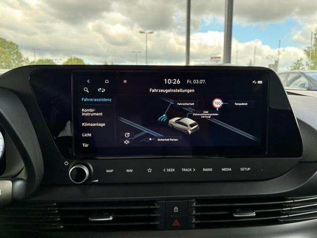 Hyundai BAYON Blackline 6MT / PDC m. Kamera Sitz & Lenkr.Heiz./ LED Privasy Alu 16" 