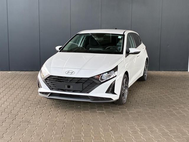 Hyundai i20 - Pure 1.2 MPI / Navi PDC Hinten + Kamera Abgedunkelte Scheiben Tempomat Alu 16"