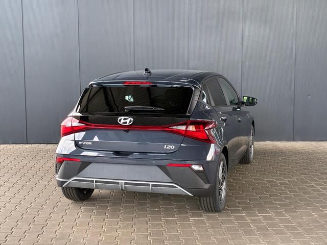 Hyundai i20 Pure 1.2 MPI / Navi PDC Hinten + Kamera Abgedunkelte Scheiben Tempomat Alu 16" 