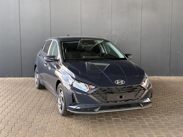Hyundai i20 Pure 1.2 MPI / Navi PDC Hinten + Kamera Abgedunkelte Scheiben Tempomat Alu 16" 