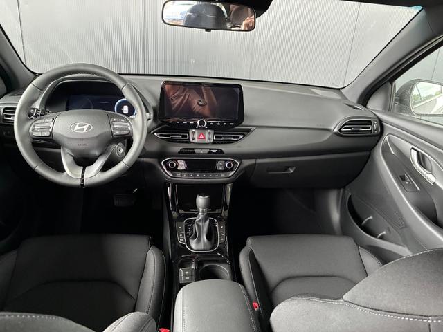 Hyundai i30 Kombi Comfort Plus 1.0 TGDI DCT / Navi Sitz + Lenkradheizung PDC V&H Kamera LED Alu 17" 