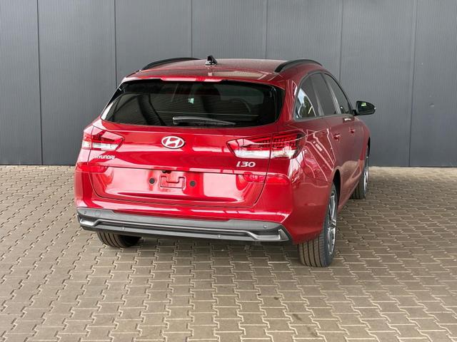 Hyundai i30 Kombi Comfort Plus 1.0 TGDI DCT / Navi Sitz + Lenkradheizung PDC V&H Kamera LED Alu 17" 