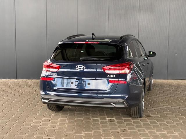 Hyundai i30 Kombi Comfort Plus 1.0 TGDI DCT / Navi Sitz + Lenkradheizung PDC V&H Kamera LED Alu 17" 