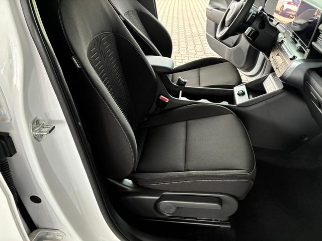 Hyundai KONA EV Comfort 65,4 kWh / Navi ACC Shz Vorne + lenkradheizung LED ALU 17'' 