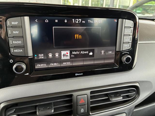 Hyundai i10 4-Sitzer Pure 1,0 Navi/ Einparkhilfe hinten + Kamera/ Front Assist 