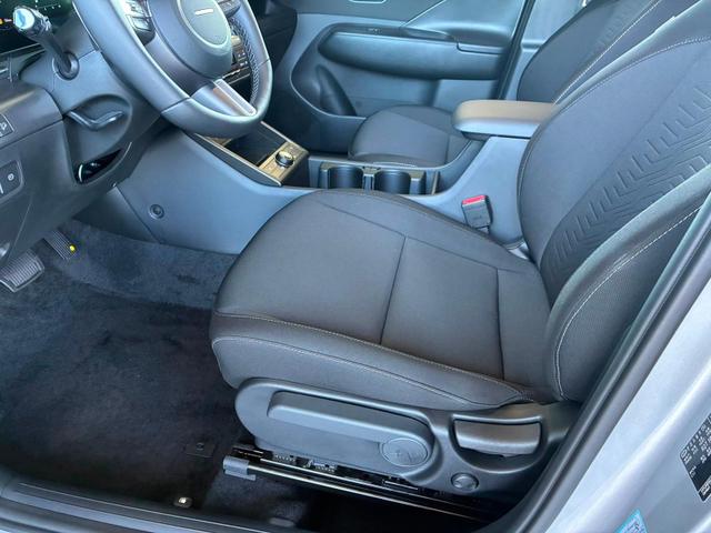 Hyundai KONA Comfort Plus 1.6 T-GDI DCT 4WD / Navi ACC Keyless Sitz + Lenkradheiz. Schiebedach LED Alu 18" 
