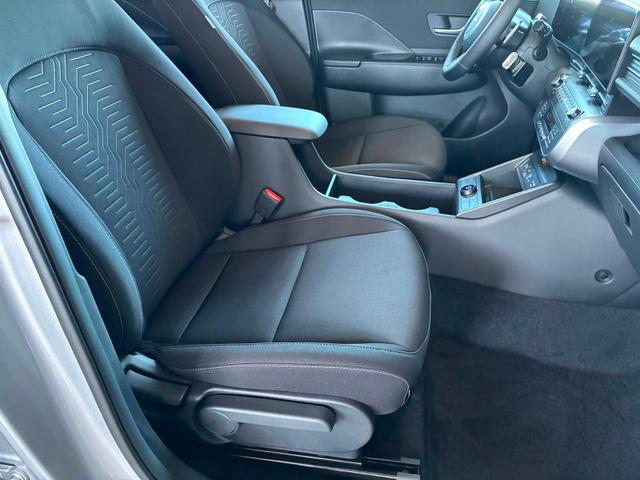Hyundai KONA Comfort Plus 1.6 T-GDI DCT 4WD / Navi ACC Keyless Sitz + Lenkradheiz. Schiebedach LED Alu 18" 