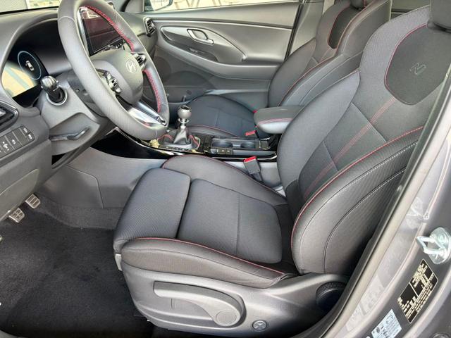 Hyundai i30 Kombi N-Line 1.5 T-GDI 48V / Navi PDC V&H + Kamera Sitz Lenkradheizung LED Alu 18" 