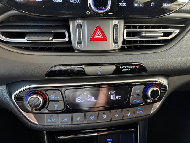 Hyundai i30 Kombi N-Line 1.5 T-GDI 48V / Navi PDC V&H + Kamera Sitz Lenkradheizung LED Alu 18" 