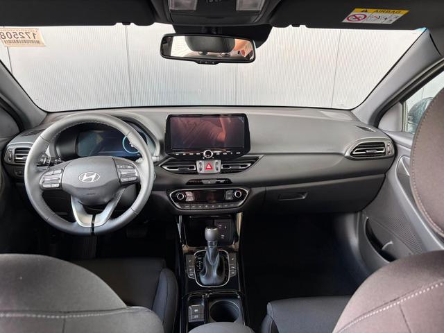 Hyundai i30 Kombi Comfort Plus 1.0 TGDI DCT/ Navi / Sitz + Lenkradheizung PDC V&H Kamera LED Alu 17" 