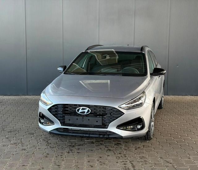 Hyundai i30 Kombi - Comfort Plus 1.0 TGDI DCT Navi/ Adaptiver Tempomat/ Totwinkel Assistent/ Alu 17"