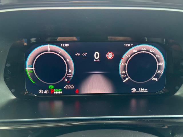 Volkswagen Caddy Maxi eHybrid 150 PS Plug-in-Hybrid Life 1.5 PHEV 7 Sitze DSG 