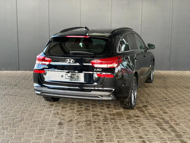 Hyundai i30 Kombi Comfort Plus Navi / ACC Totwinkel Assistent PDC V&H + Kamera/ Alu 17" 