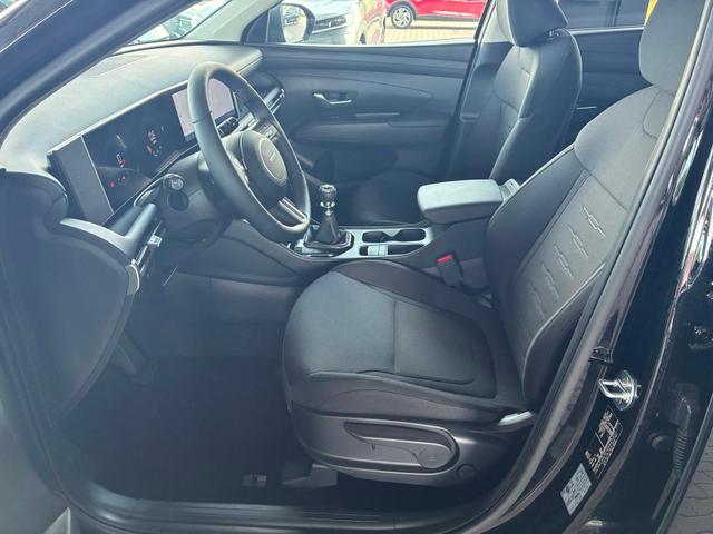 Hyundai TUCSON Comfort 1.6 T-GDI 2WD / LED PDC V&H + Kamera Sitz Lenkradheizung Alu 18" 