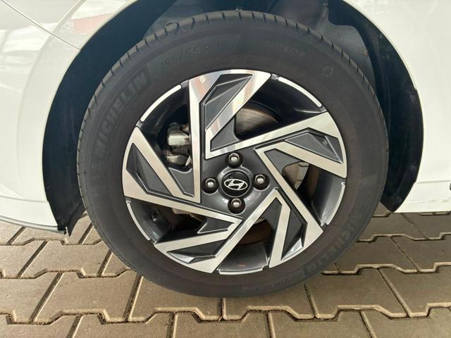 Hyundai i20 Comfort 1.0 T-GDI Automatik / LED Tempomat Navi R&uuml;ckfahrkamera Alu 16" 