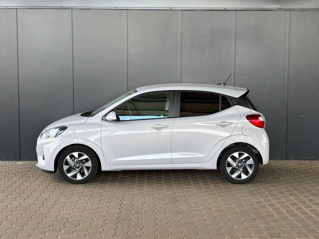 Hyundai i10 MPI 1.0 63PS Comfort / CarPlay Navi Kamera Tempomat Alu 15'' 