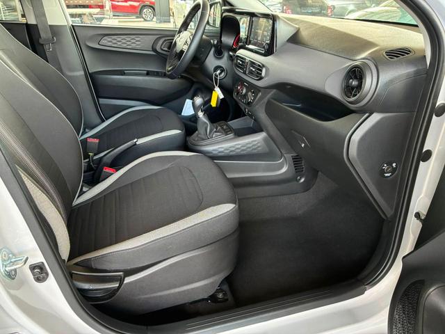 Hyundai i10 MPI 1.0 63PS Comfort / CarPlay Navi Kamera Tempomat Alu 15'' 