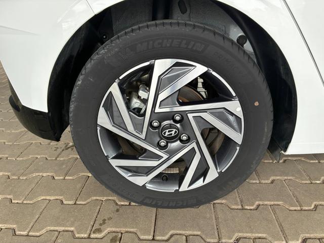 Hyundai i20 Comfort 1.0 T-GDI Automatik / LED Tempomat Navi R&uuml;ckfahrkamera Alu 16" 