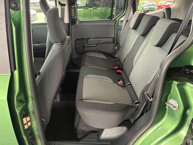 Ford Tourneo Courier Titanium 1.0 Ecoboost AT / PDC V.&H. m. Kamera Privacy 5-Jahre Garantie Alu 16" 