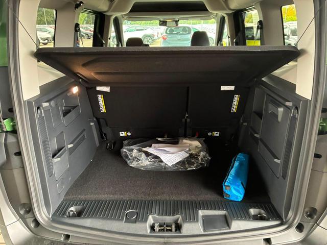 Ford Tourneo Courier Titanium 1.0 Ecoboost AT / PDC V.&H. m. Kamera Privacy 5-Jahre Garantie Alu 16" 