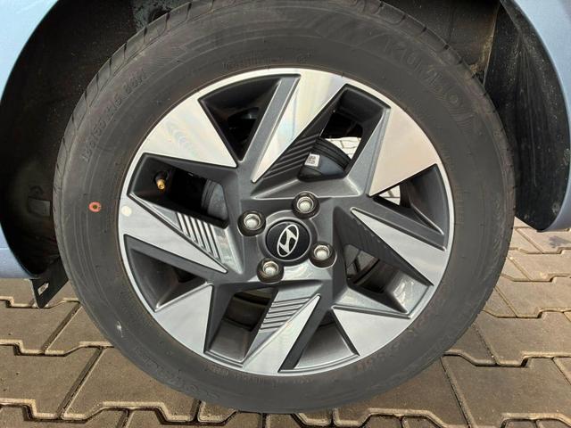 Hyundai i10 MPI 1.0 63PS Comfort / CarPlay Navi Kamera Tempomat Alu 15'' 